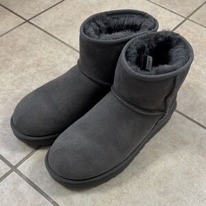 Ugg Mid Boots
